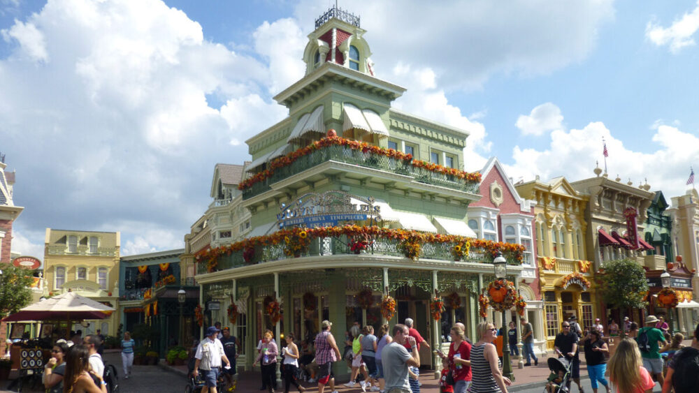 Read more about the article Ranking the Immersion of the Lands of Magic Kingdom