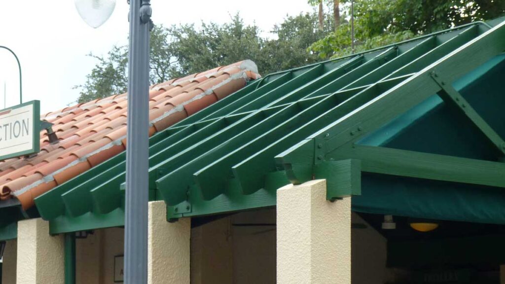 Architecture of Hollywood Studios - Pergola at Hollywood Junction