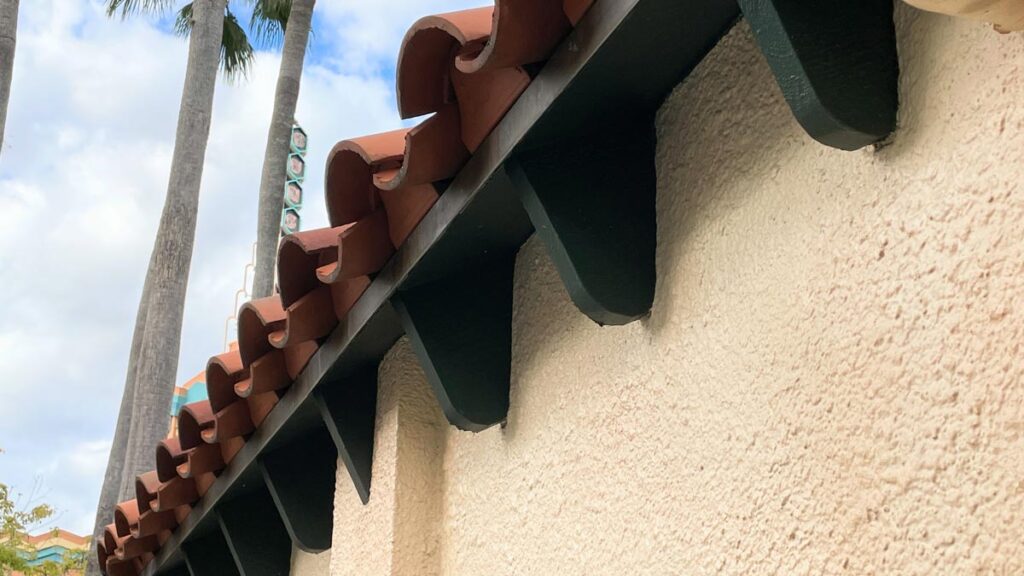 Architecture of Hollywood Studios - Rafter Tails at Hollywood Junction