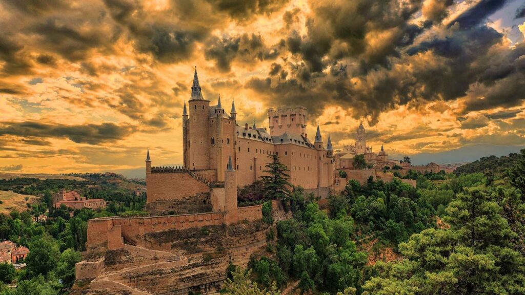 Alcázar of Segovia - an inspiration for Cinderella Castle